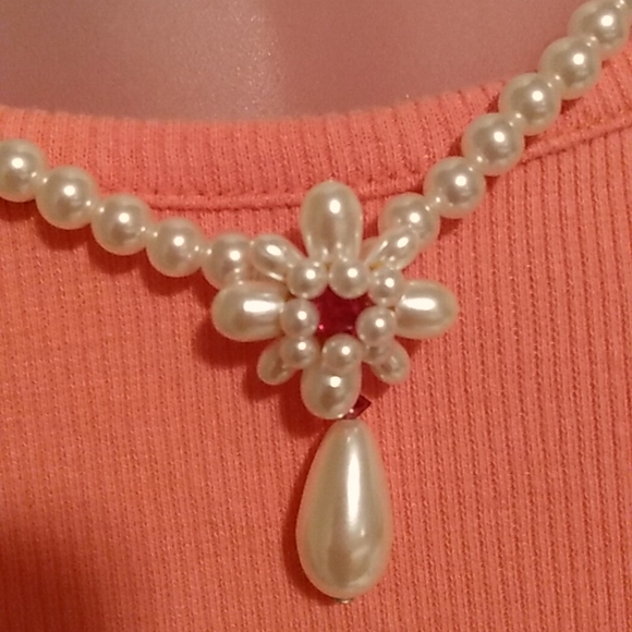 Faux Pearl Necklace With Pink Stone 16ins.NWT - Picture 4 of 8
